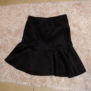 Black size 4 pencil skirt with flare